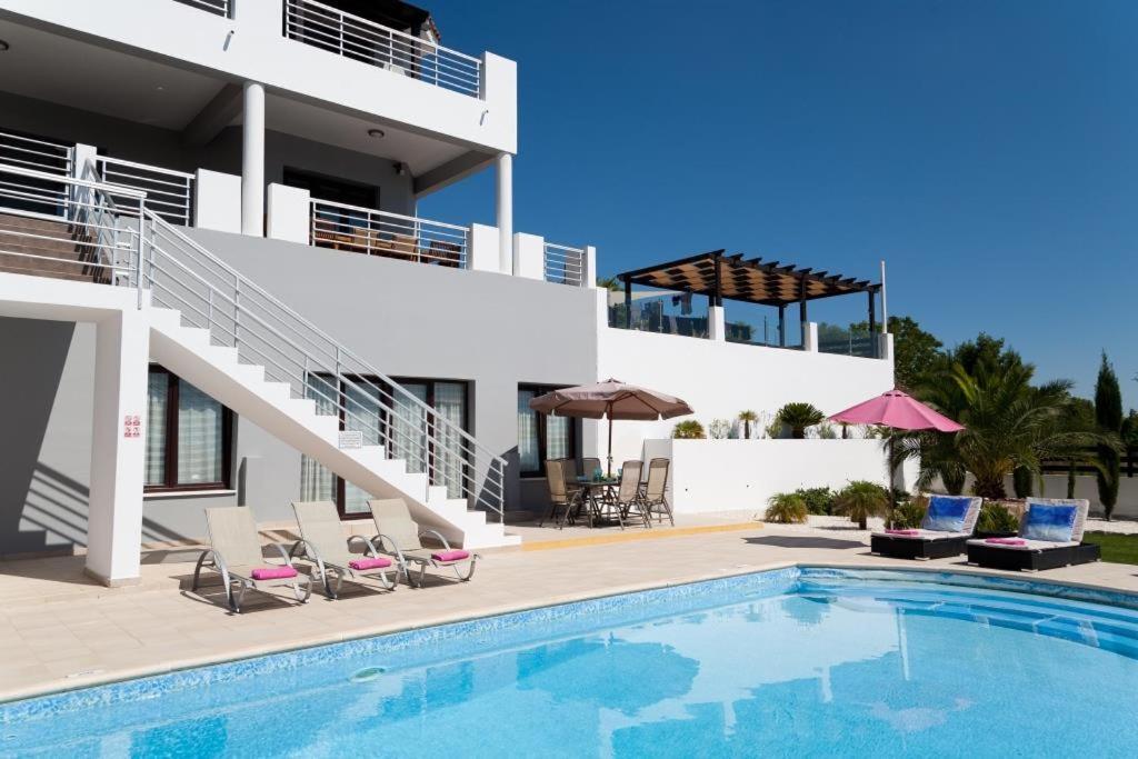 Villa Arcadia, Kallepia Пафос Экстерьер фото