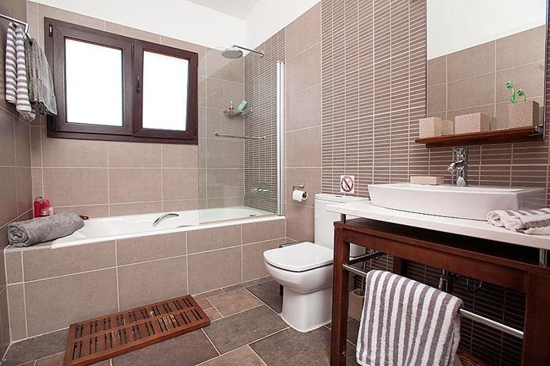 Villa Arcadia, Kallepia Пафос Экстерьер фото